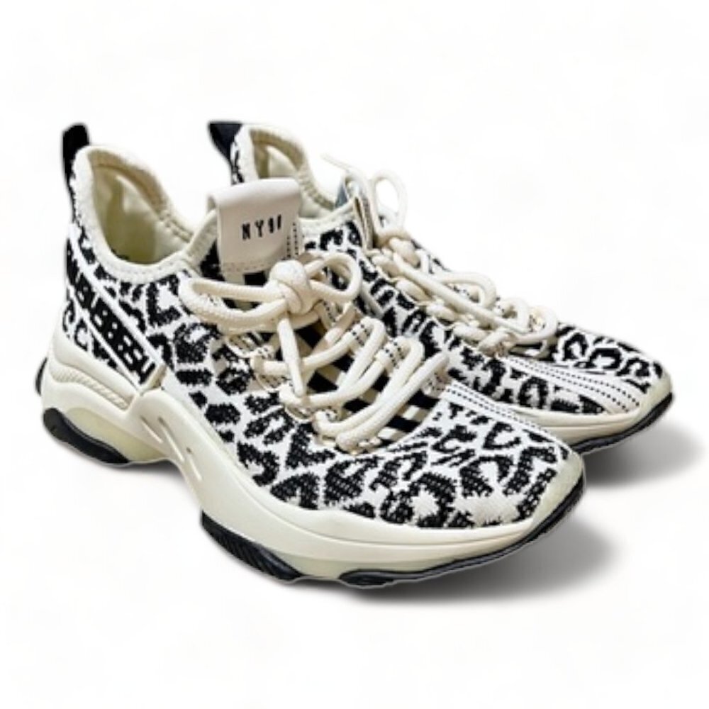 STEVE MADDEN Maxima Sneaker Size 6.5